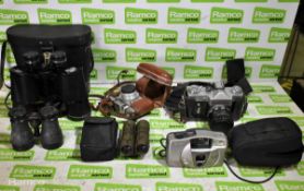 3x Pairs of binoculars and 3x cameras with and without cases