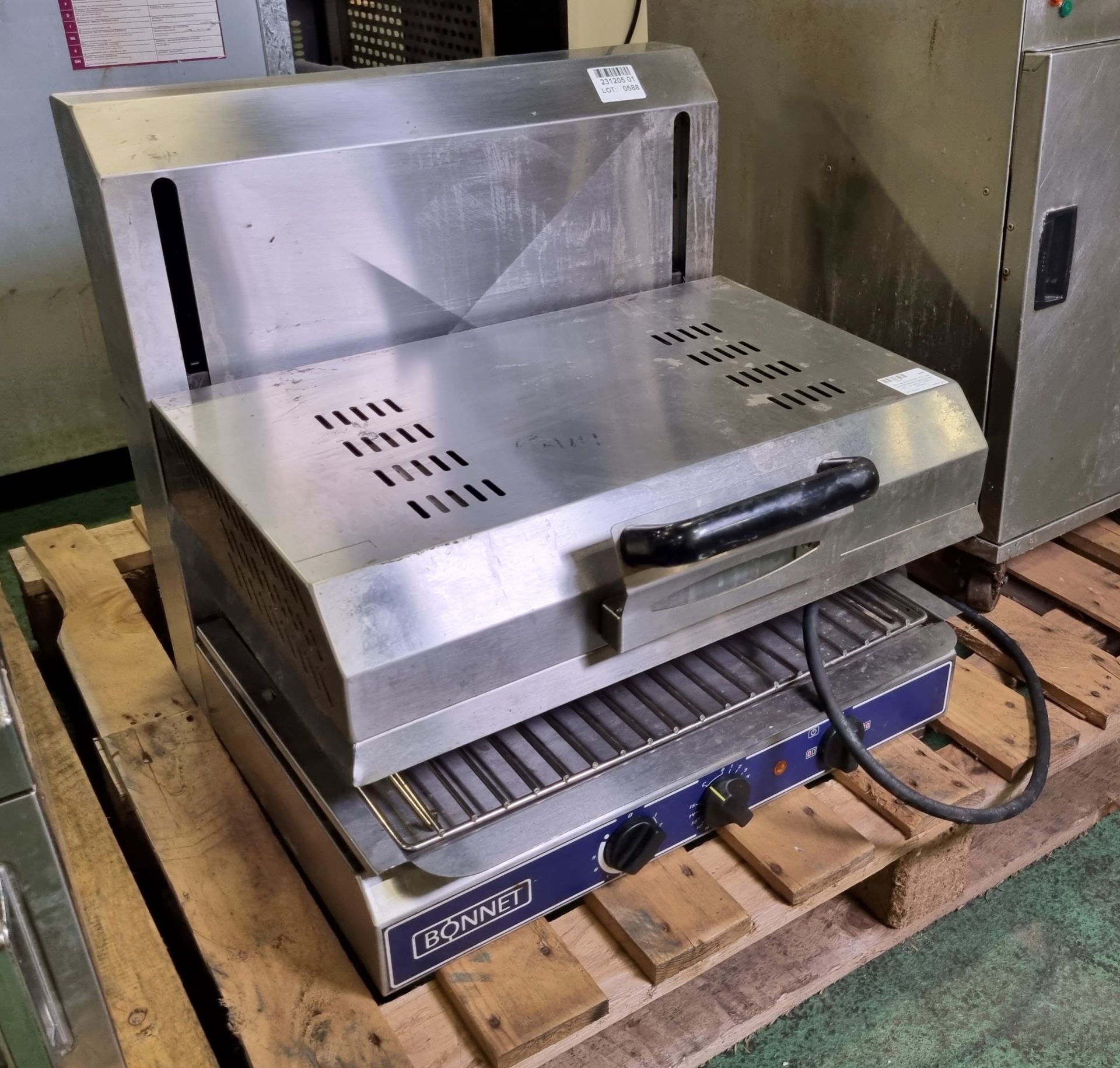Bonnet SEM 5000 VCT rise and fall electric salamander grill - W 600 x D 650 x H 600mm - Image 2 of 4