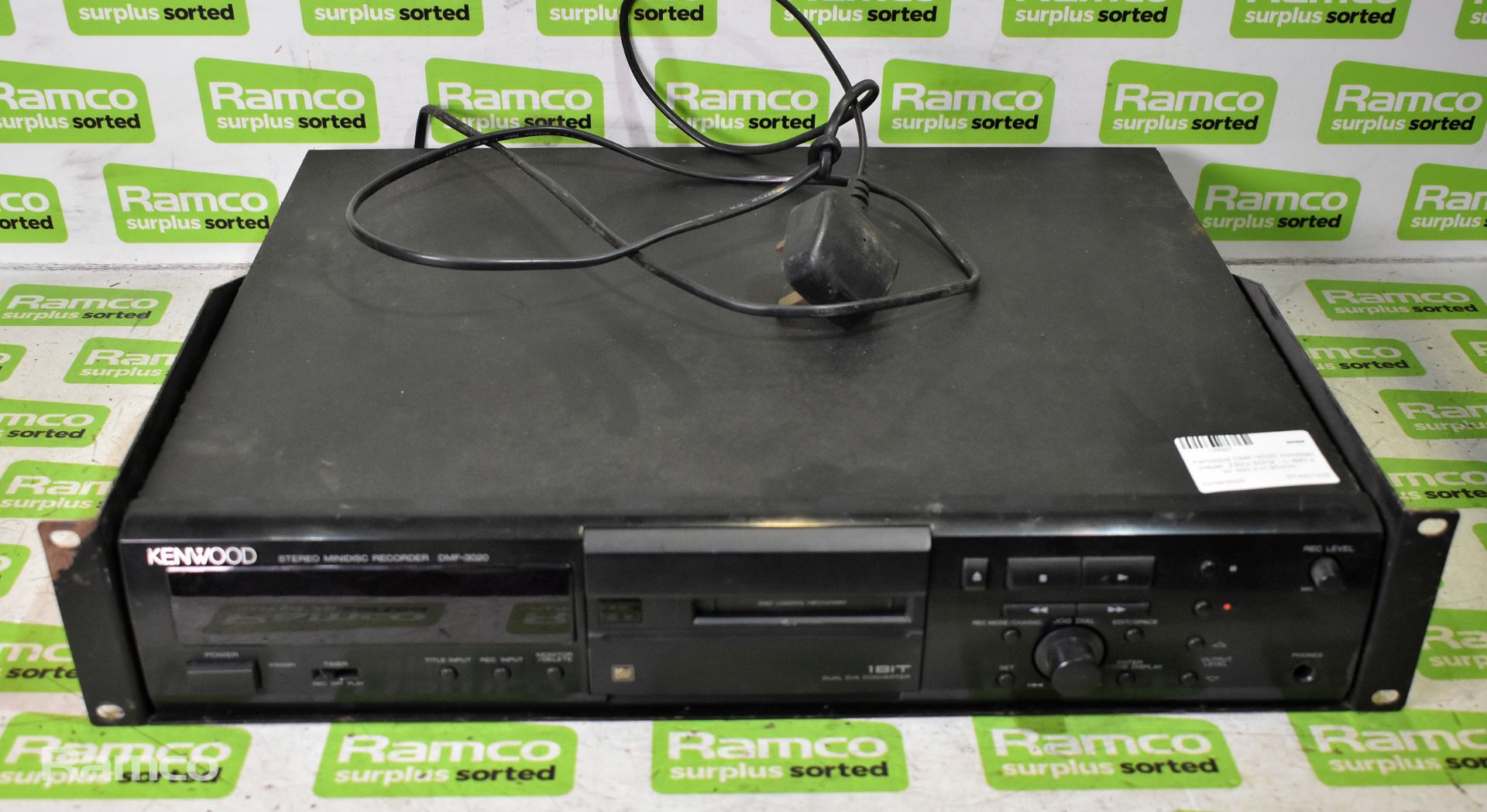 Kenwood DMF-3020 minidisc player, 230V 50Hz - L 490 x W 390 x H 90mm, Sony 530 AM/FM stereo tuner - Image 2 of 14