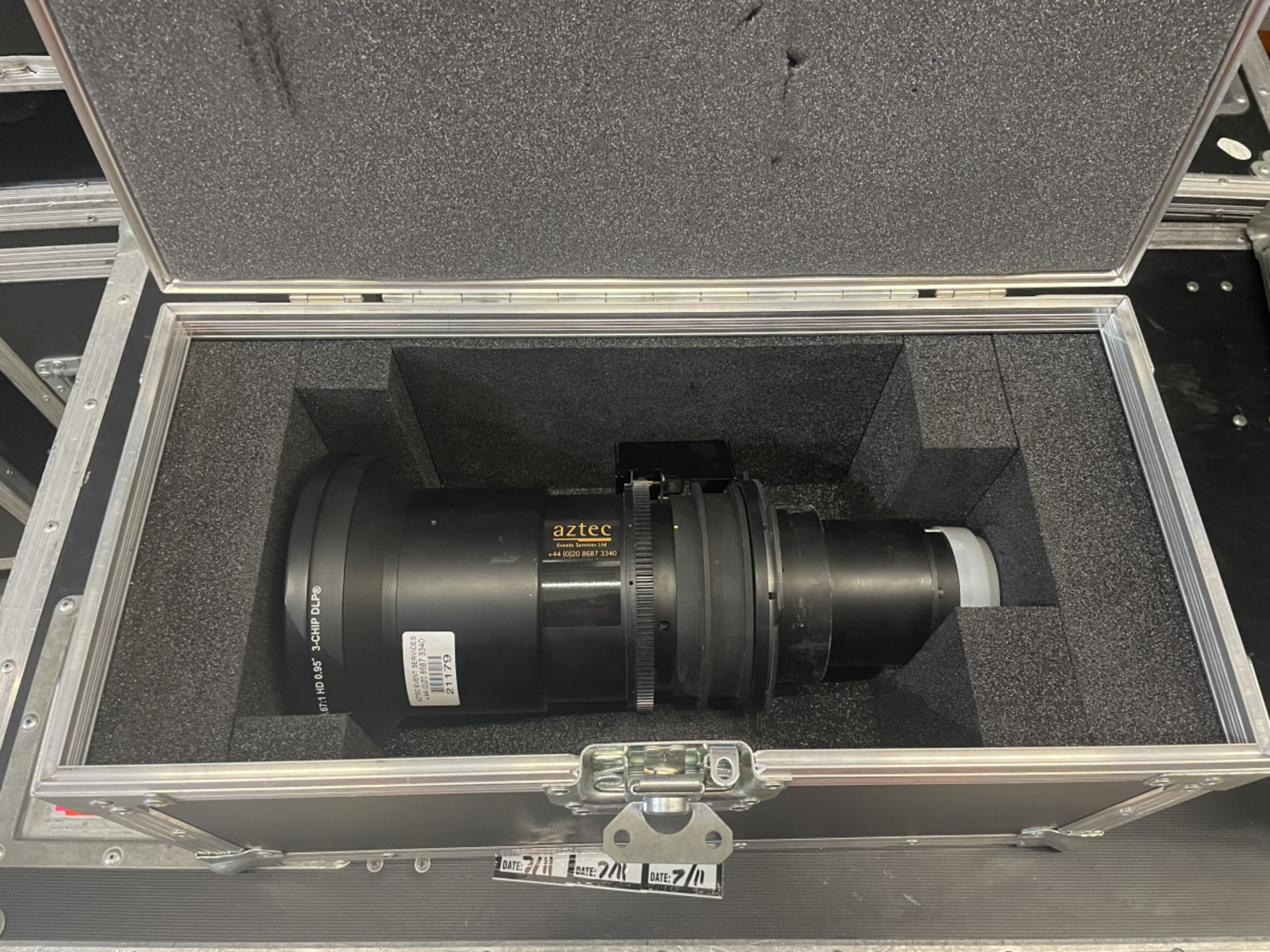 CHRISTIE ILS LENS 0.73:1 - in flight case