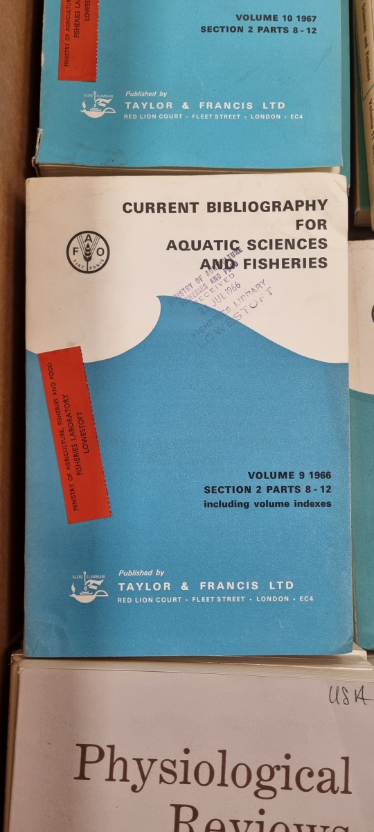 Scientific books and magazines - Image 3 of 11