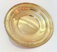 A Gorham sterling silver circular dish, stamped mark verso(2.5 x 24) (235.9g)