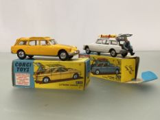 Corgi Toys, A number 475 Citroen safari Olympic winter sports die cast model, complete with skier,