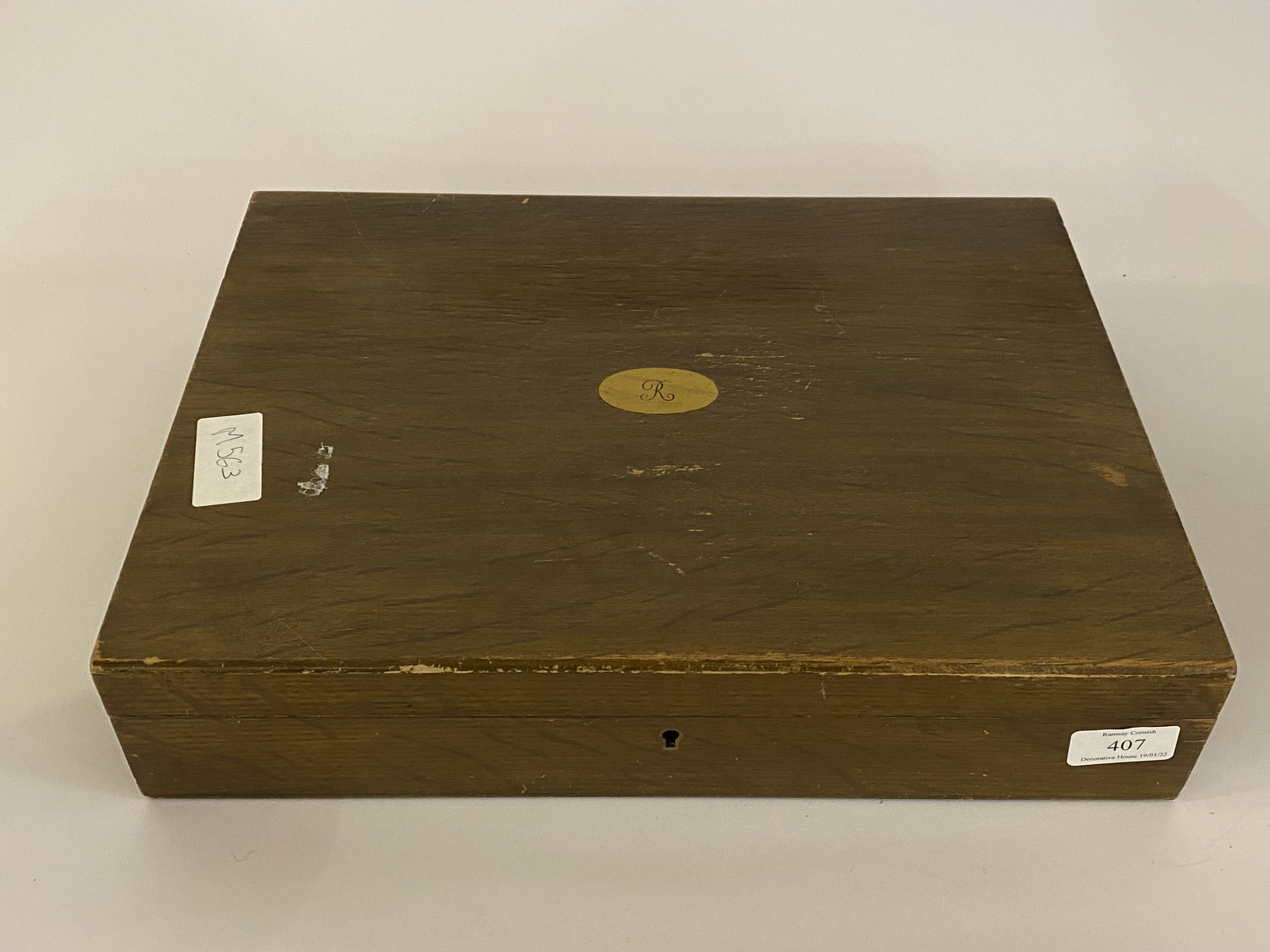 An Early 20th century EPNS canteen by Hamilton and Inches Edinburgh, the stained oak case with brass - Image 4 of 4