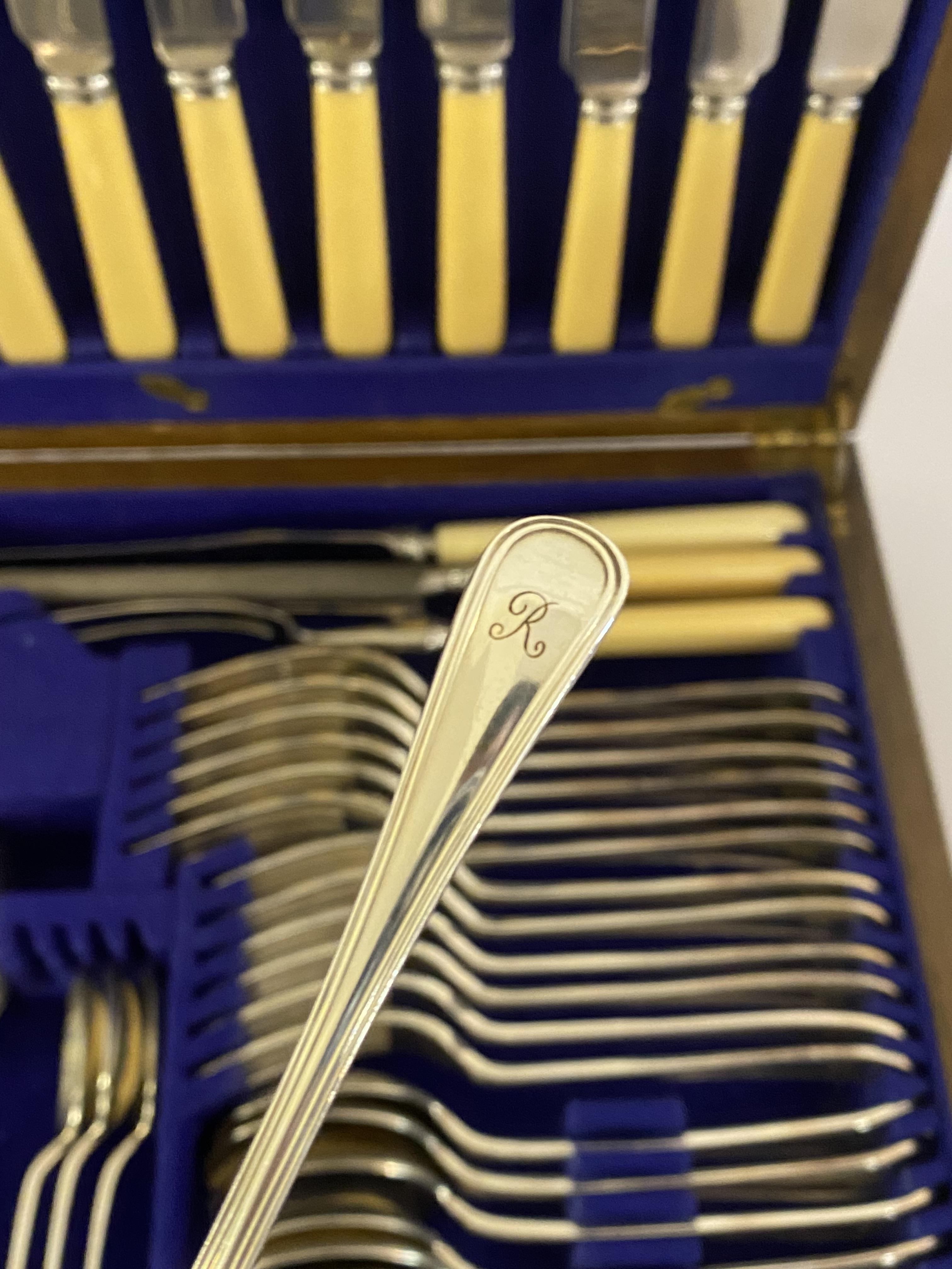 An Early 20th century EPNS canteen by Hamilton and Inches Edinburgh, the stained oak case with brass - Image 3 of 4