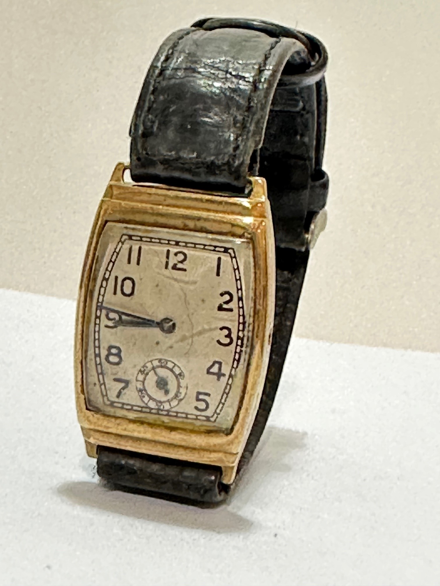 A gent's early 20thc vintage Rolex wristwatch with silver dial and Arabic numerals, subsidiaries - Image 3 of 6