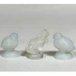 A Sabino of Paris moulded glass fish signed verso, Sabino Paris,(5cm x 3cm) and a pair of opaline