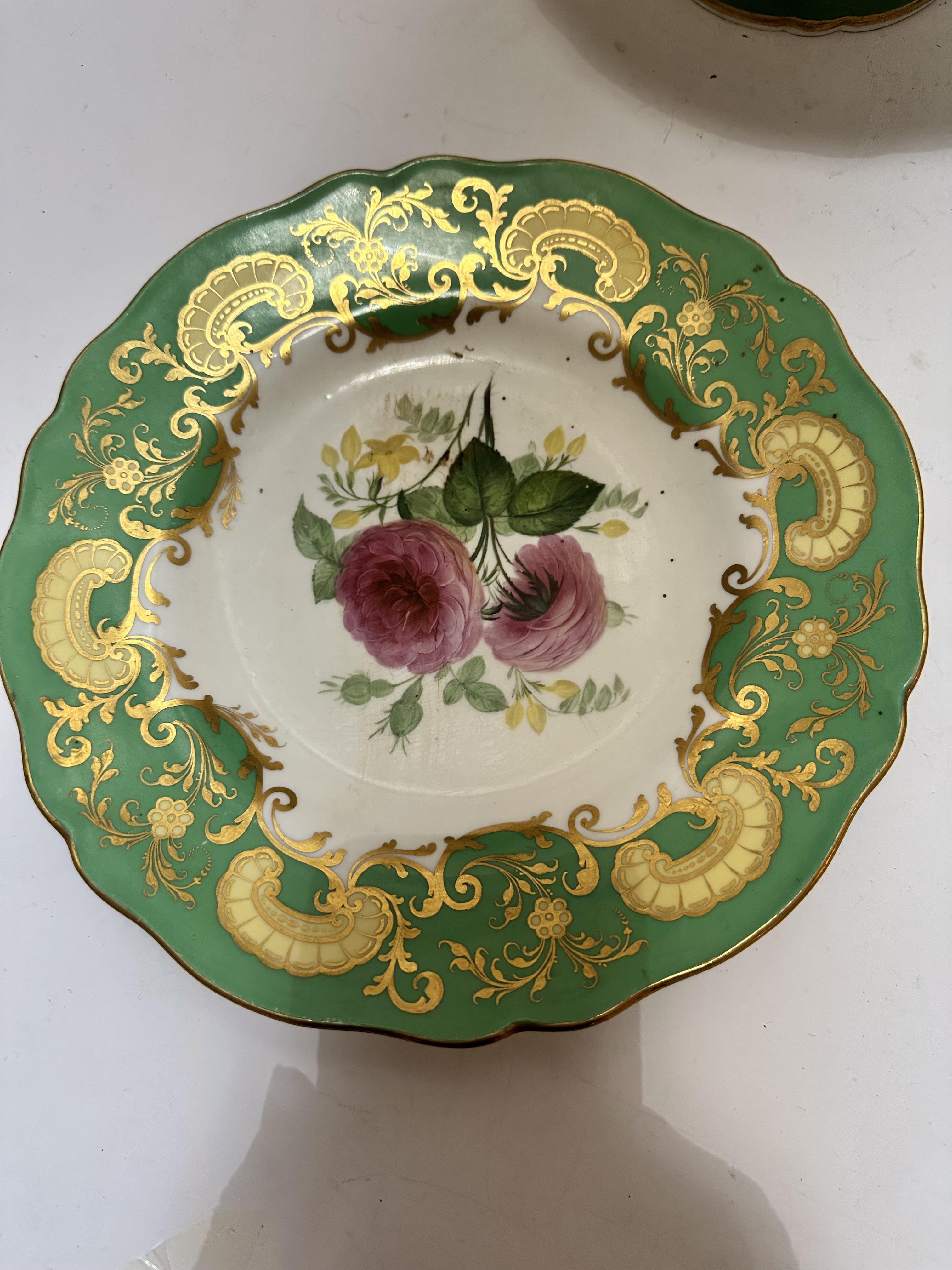 A Victorian china dessert service of scalloped design including two rectangular shaped serving - Image 13 of 23