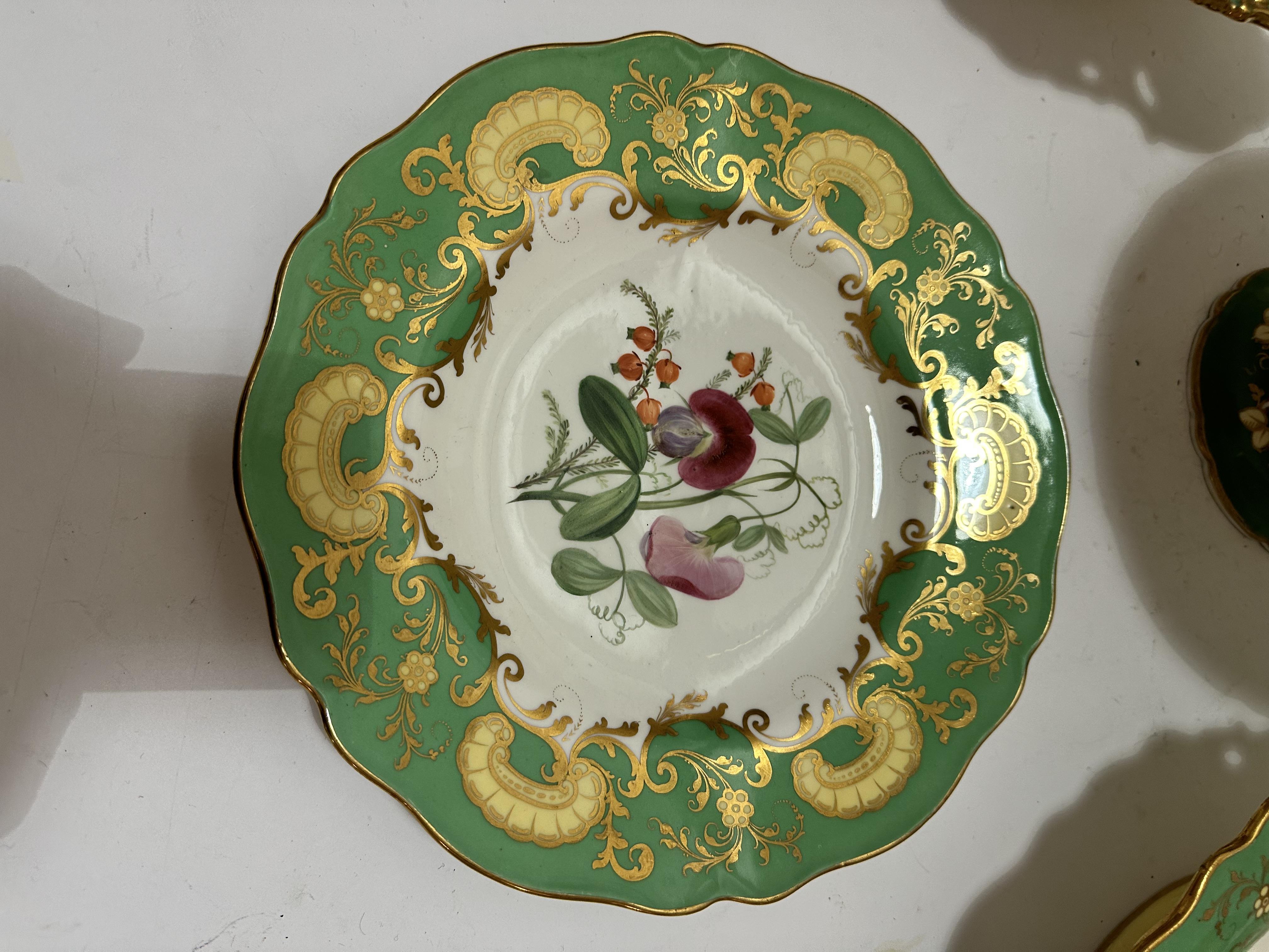A Victorian china dessert service of scalloped design including two rectangular shaped serving - Image 7 of 23