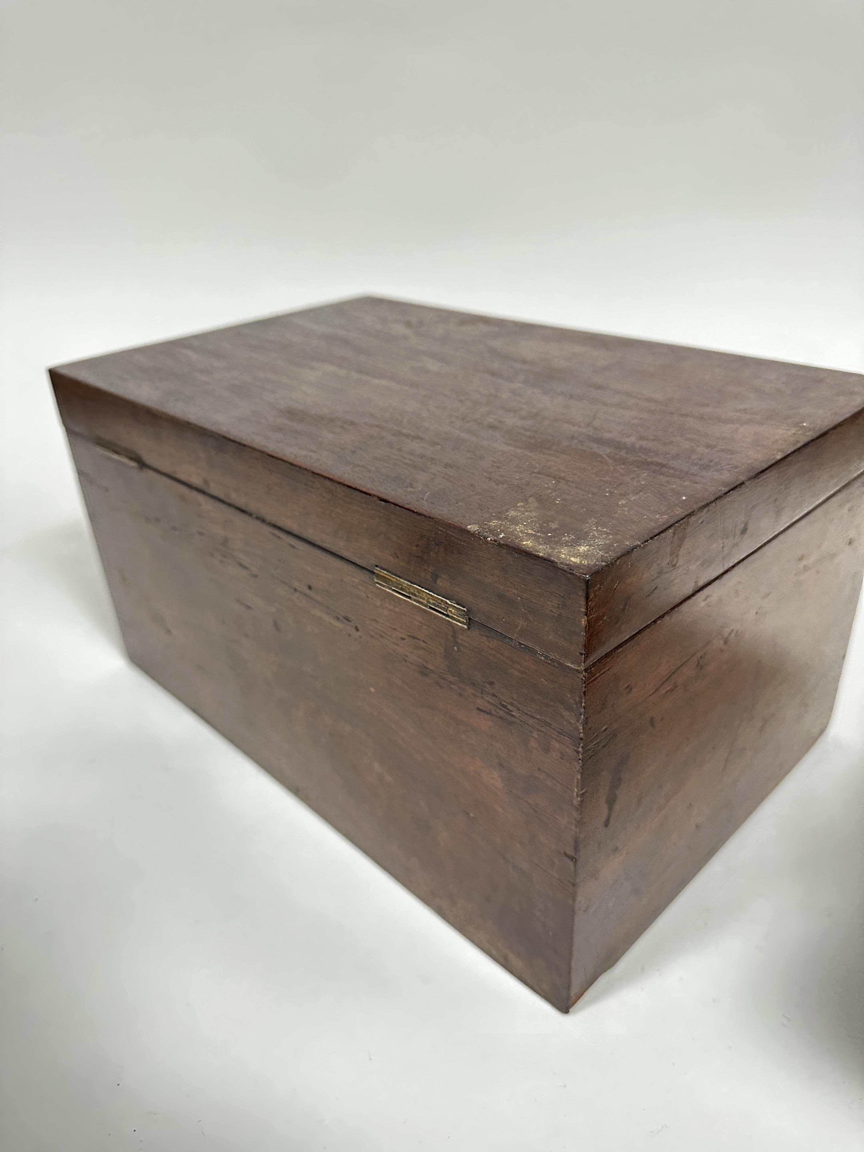 A 19thc mahogany collectors box the rectangular hinged top enclosing four removable trays, slight - Image 5 of 7