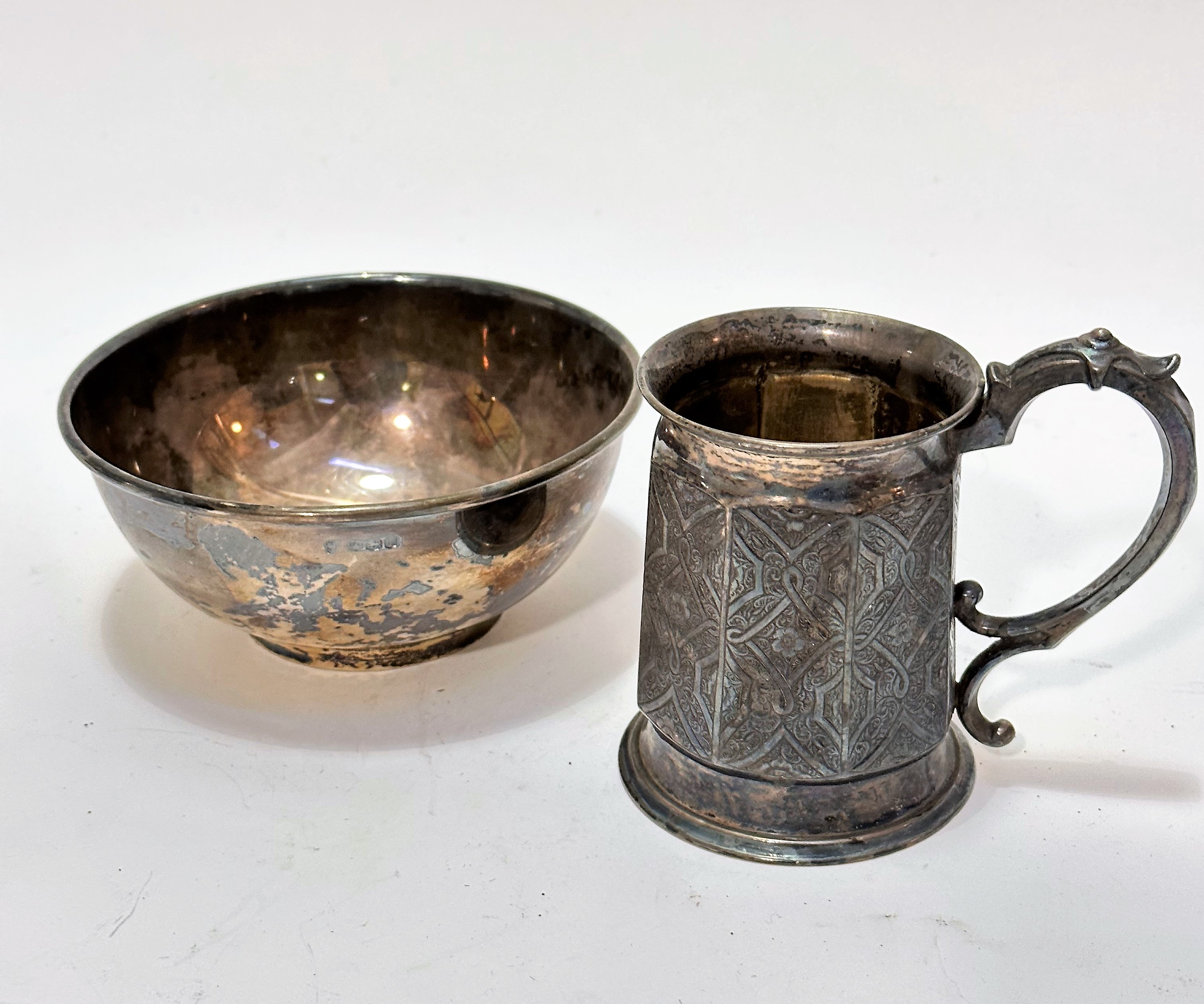 A Sheffield silver christening bowl with engraved inscription, Sheffield 1926 (5.5cm x 12cm) (144g),