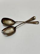 A pair of Sheffield silver rat tail pattern salad servers, Birmingham 1904, (L 22.5cm) (30g)