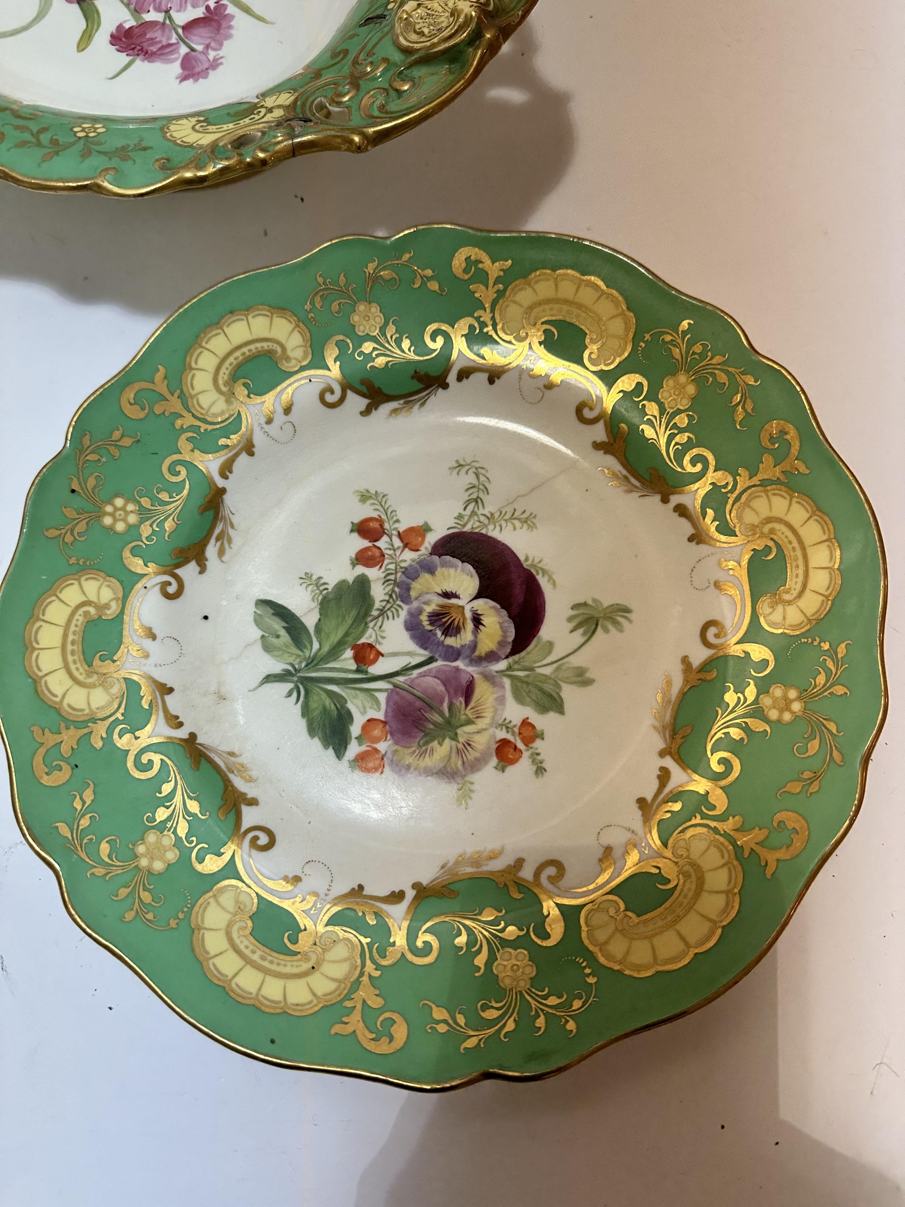 A Victorian china dessert service of scalloped design including two rectangular shaped serving - Image 2 of 23