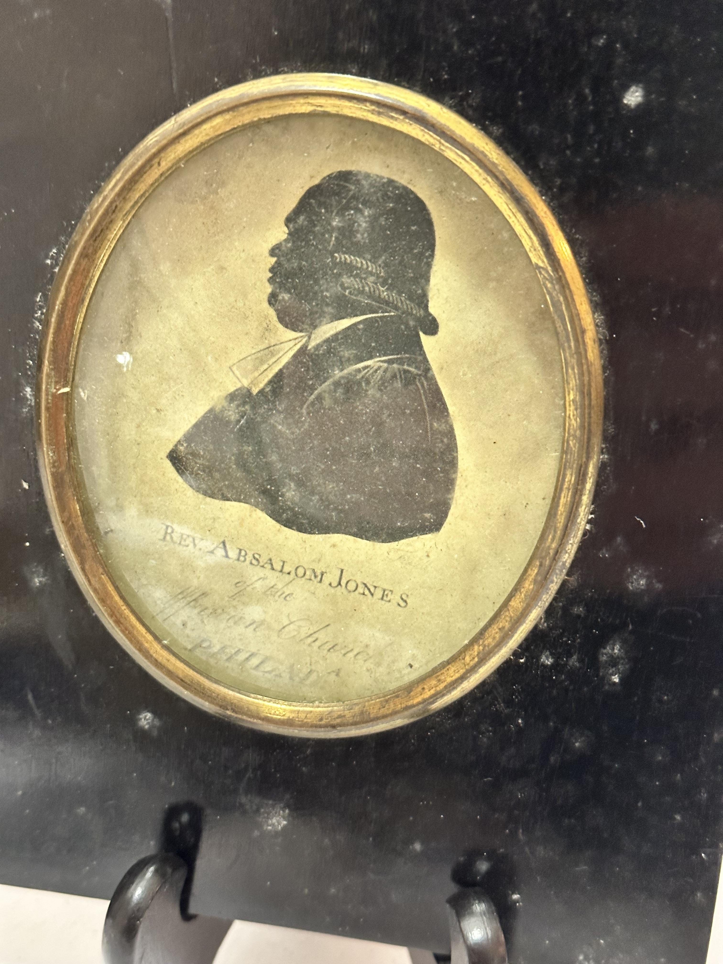 A pair of early 19thc ebonised portrait miniature frames with prints depicting George Washington and - Image 2 of 5