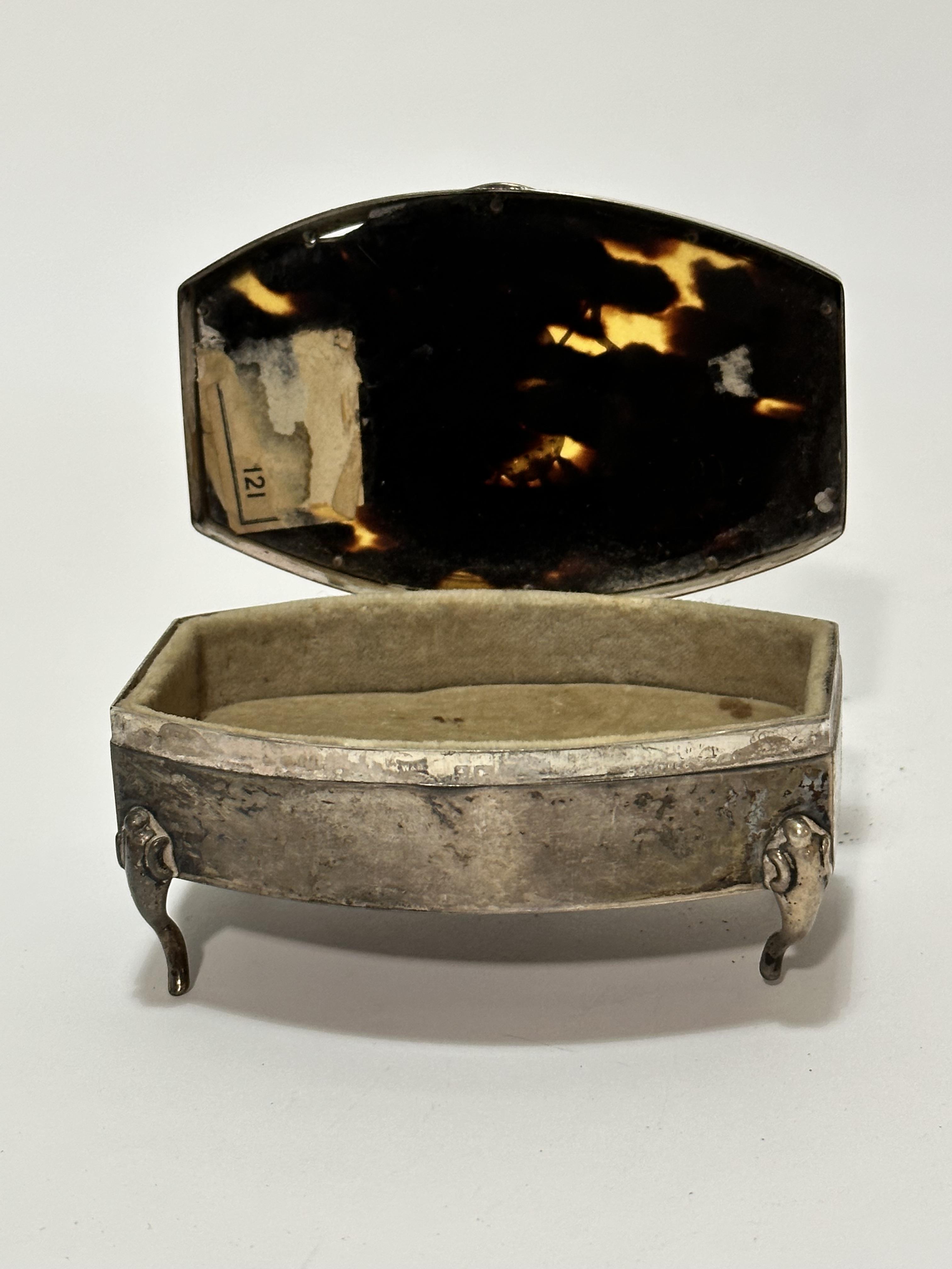 An Edwardian Walker & Hall Sheffield silver mounted tortoiseshell rectangular bow fronted - Image 3 of 6