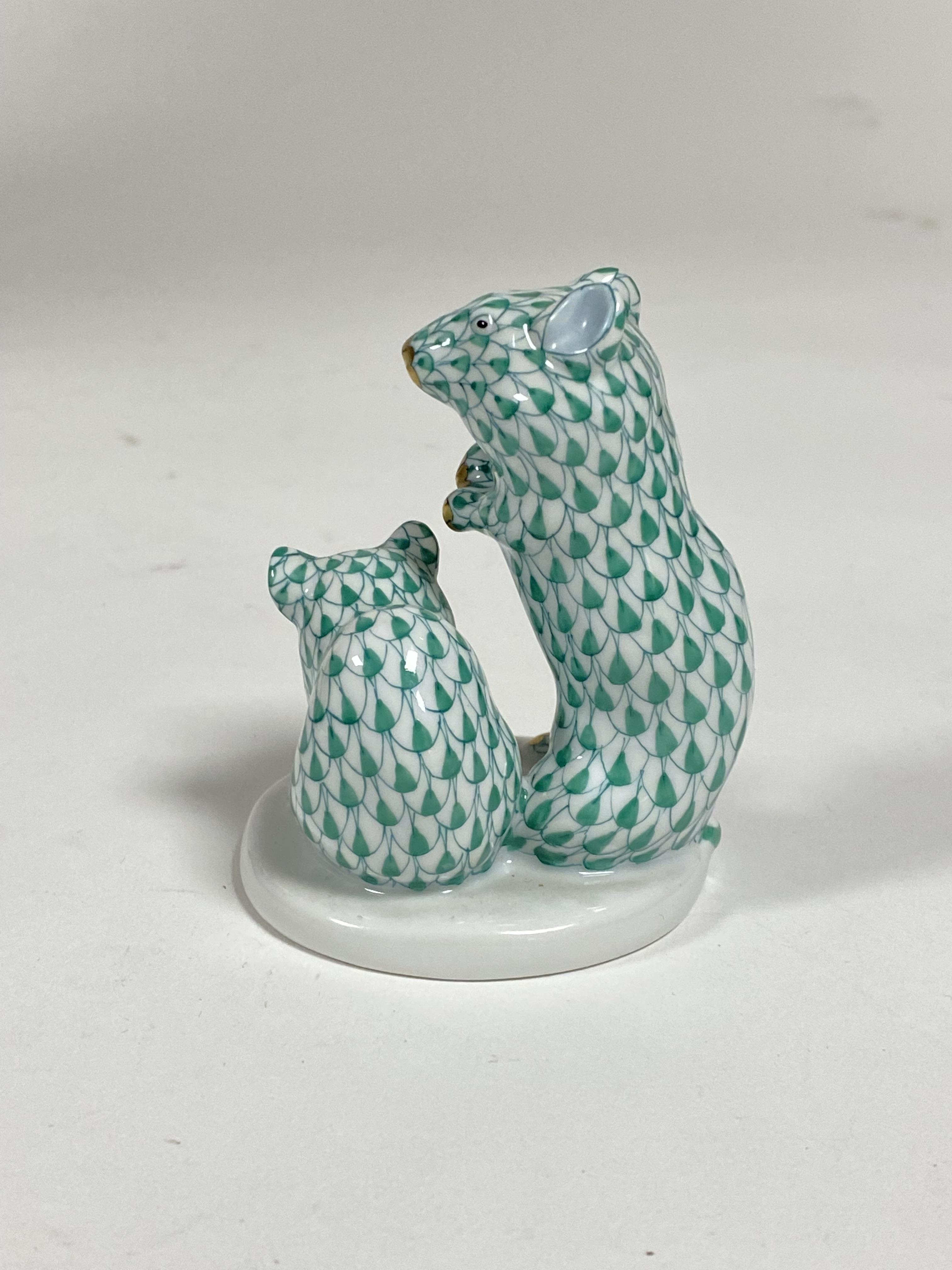 A Herend group of two mice, in the green fishnet pattern, printed mark. Height 8cm - Image 2 of 3