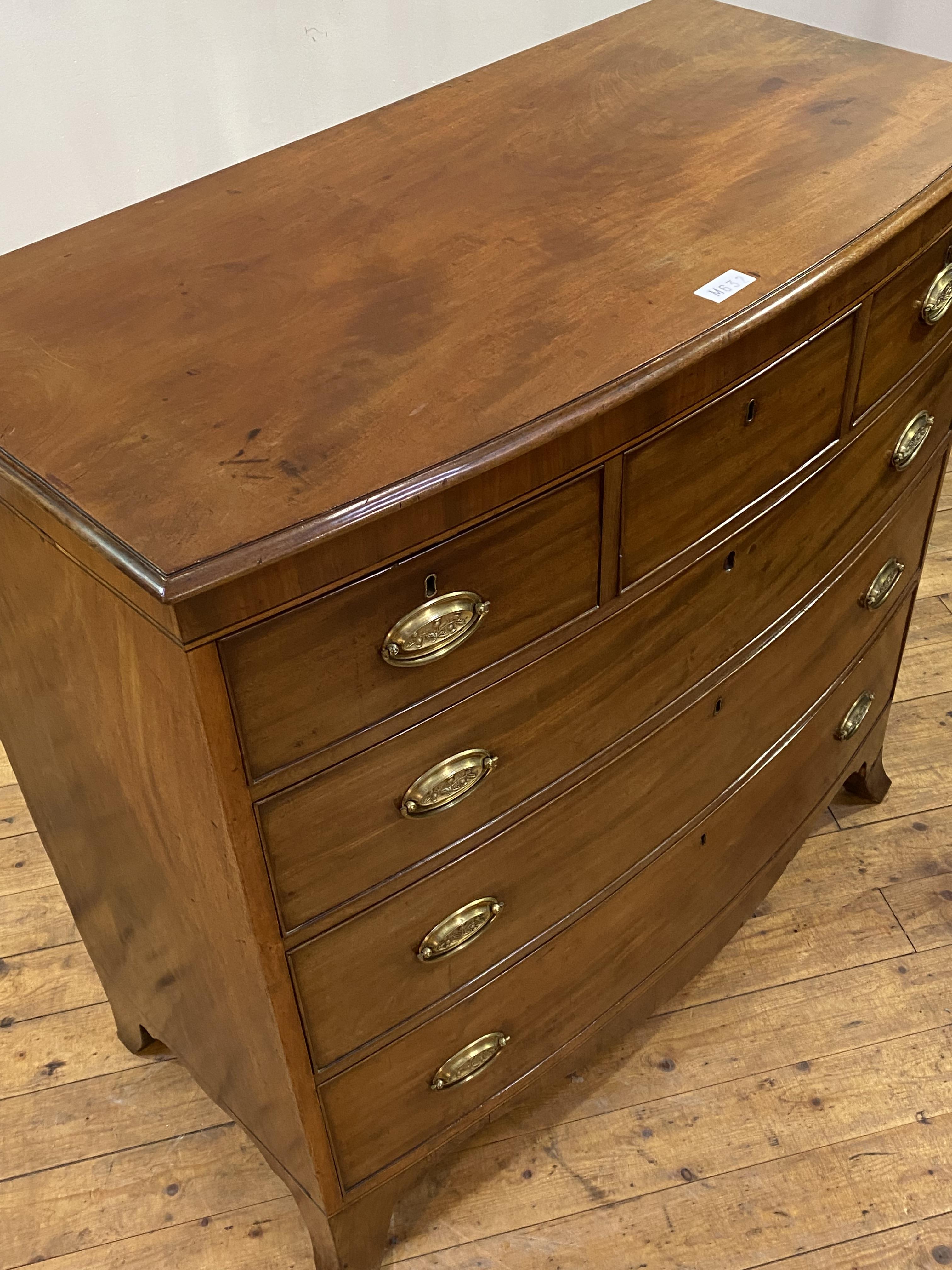 A Scottish Regency mahogany bow front chest, fitted with three short over three long graduated - Image 4 of 5
