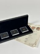 A boxed set of three London Mint Victory Set of quarter sovereigns, (3.11g, 1.99g and 3.11g)