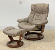 Ekorness, A stressless reclining chair and foot stool
