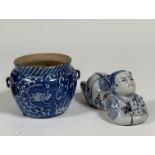 A Chinese porcelain blue and white two handled pot, decorated with dragon (hairline crack to the