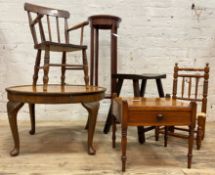 A grouped lot of furniture to include; two childs chairs; an Edwardian jardiniere stand; an early