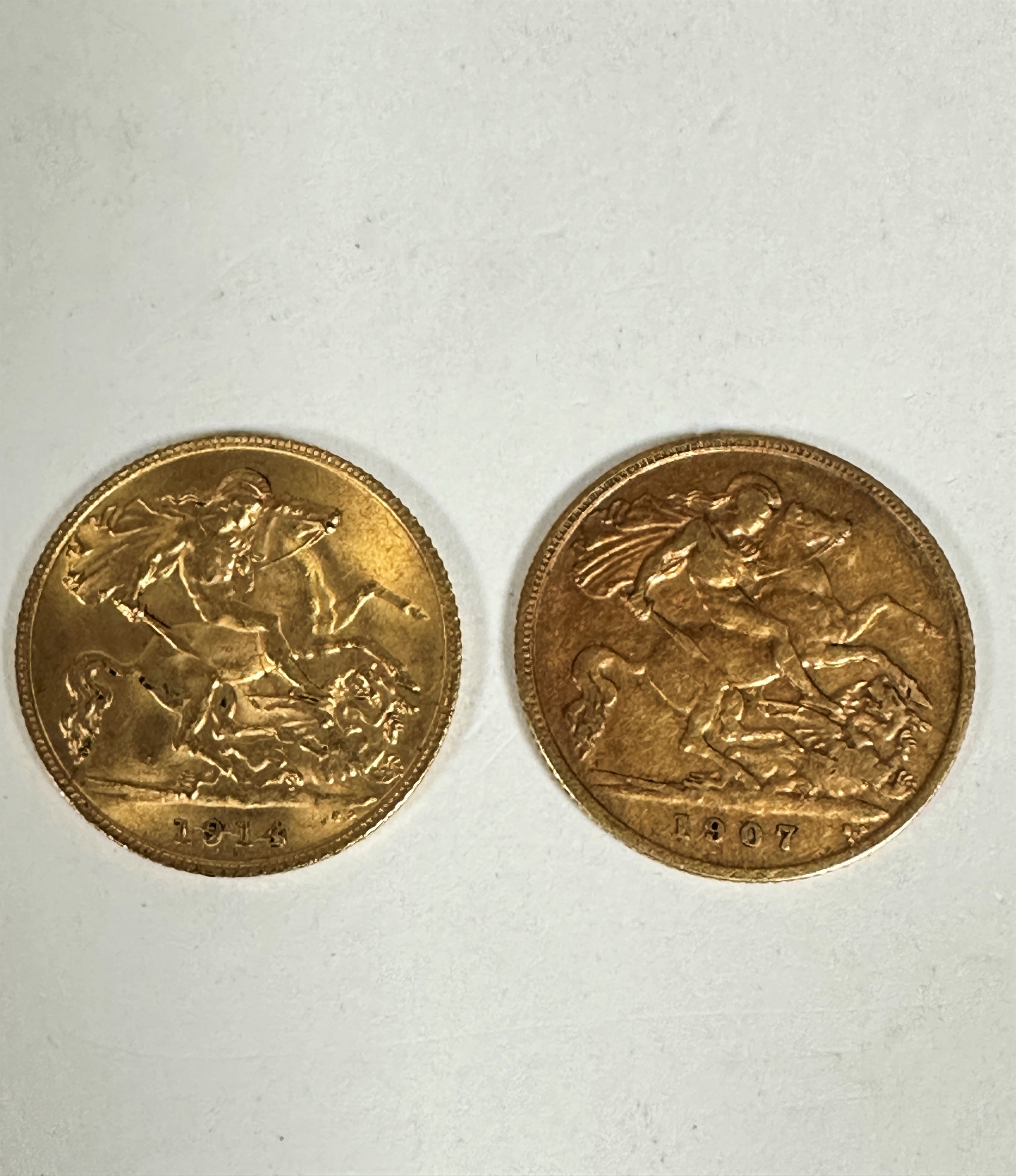 A George V gold half Sovereign 1914 and an Edward VII gold half Sovereign, 1907 - Image 2 of 2