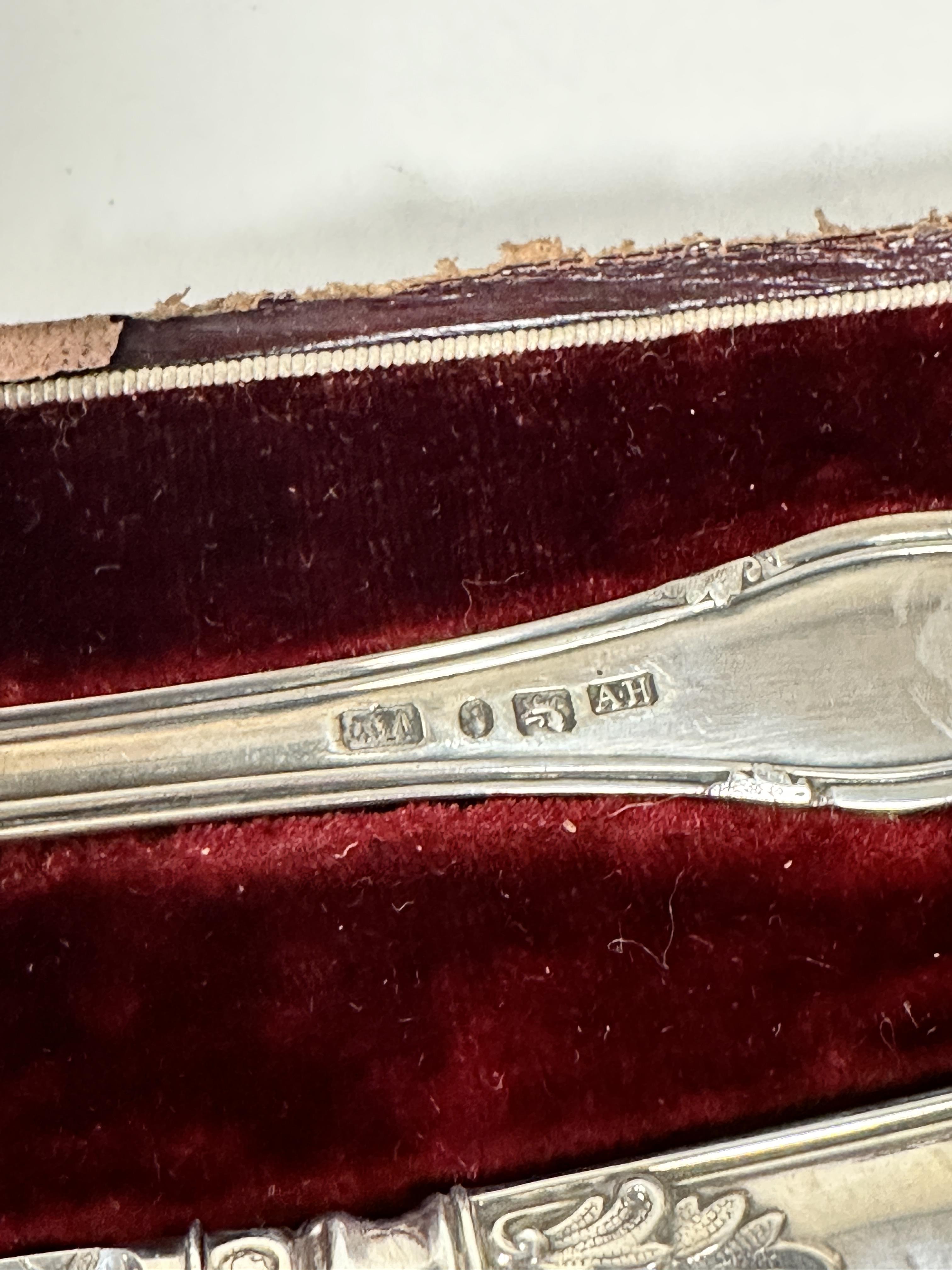 An Irish Dublin 1818 silver Fiddle, Shell and Thread pattern table spoon with engraved griffin - Image 6 of 7