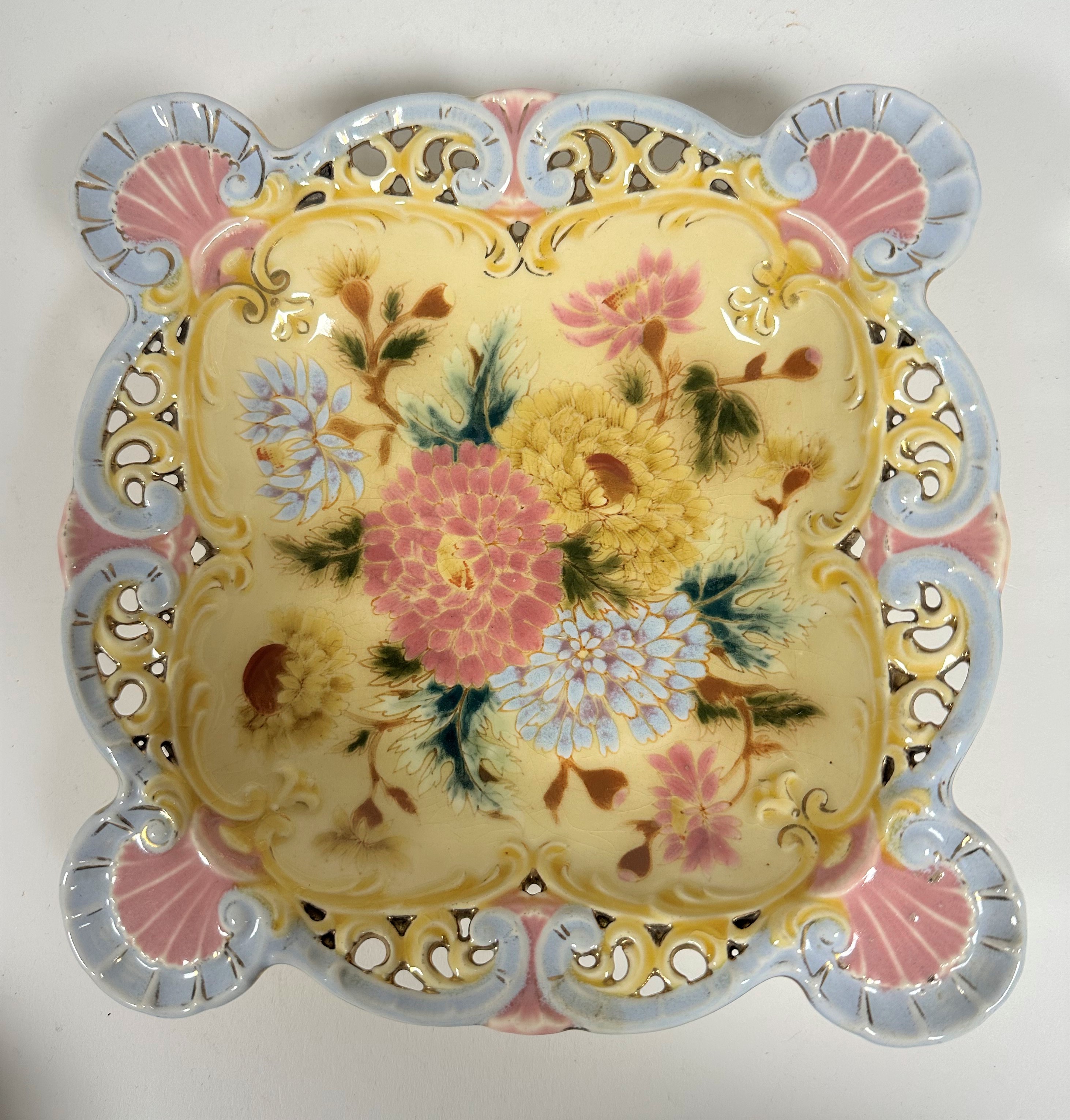 A Zsolnay Pecs, scalloped shaped dish with pierced boarder decorated with chrysanthemum design to - Image 2 of 3