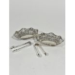 A pair of Edwardian Birmingham 1904 silver pierced oval bon bon dishes (2.5cm x 13cm x 10cm) (97.