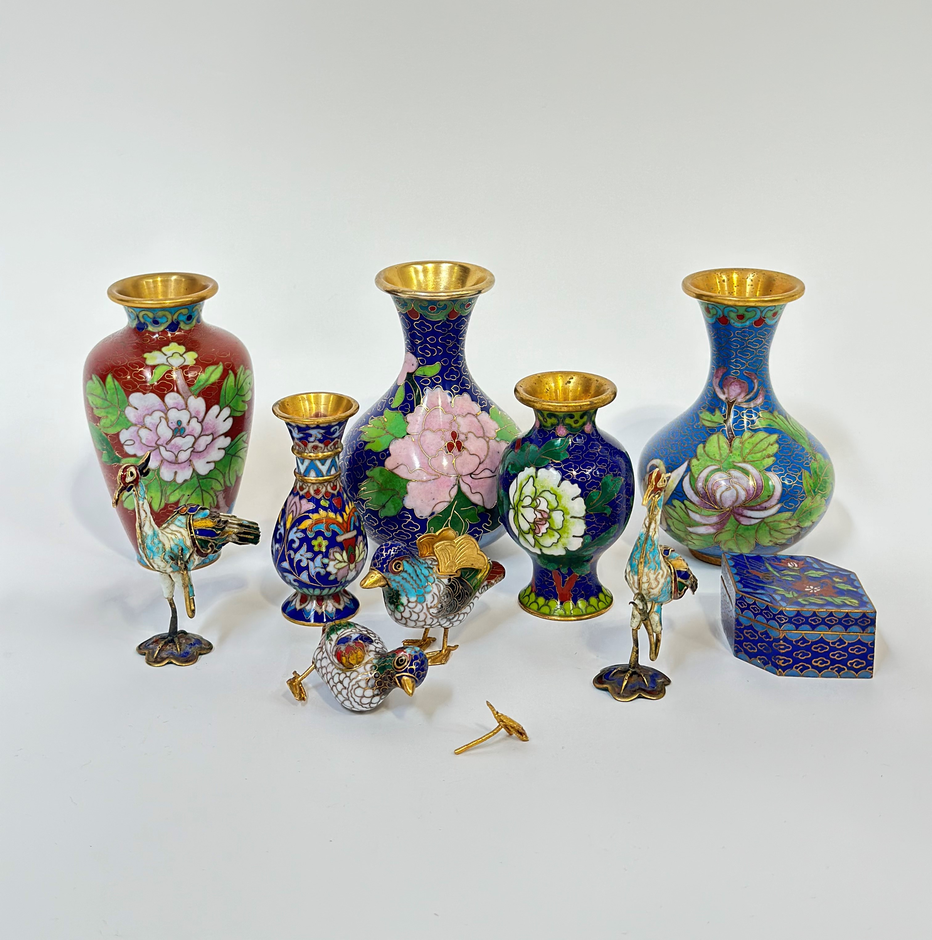 A group of modern Chinese cloisonne to include five vases (tallest h- 11cm), a miniature trinket box