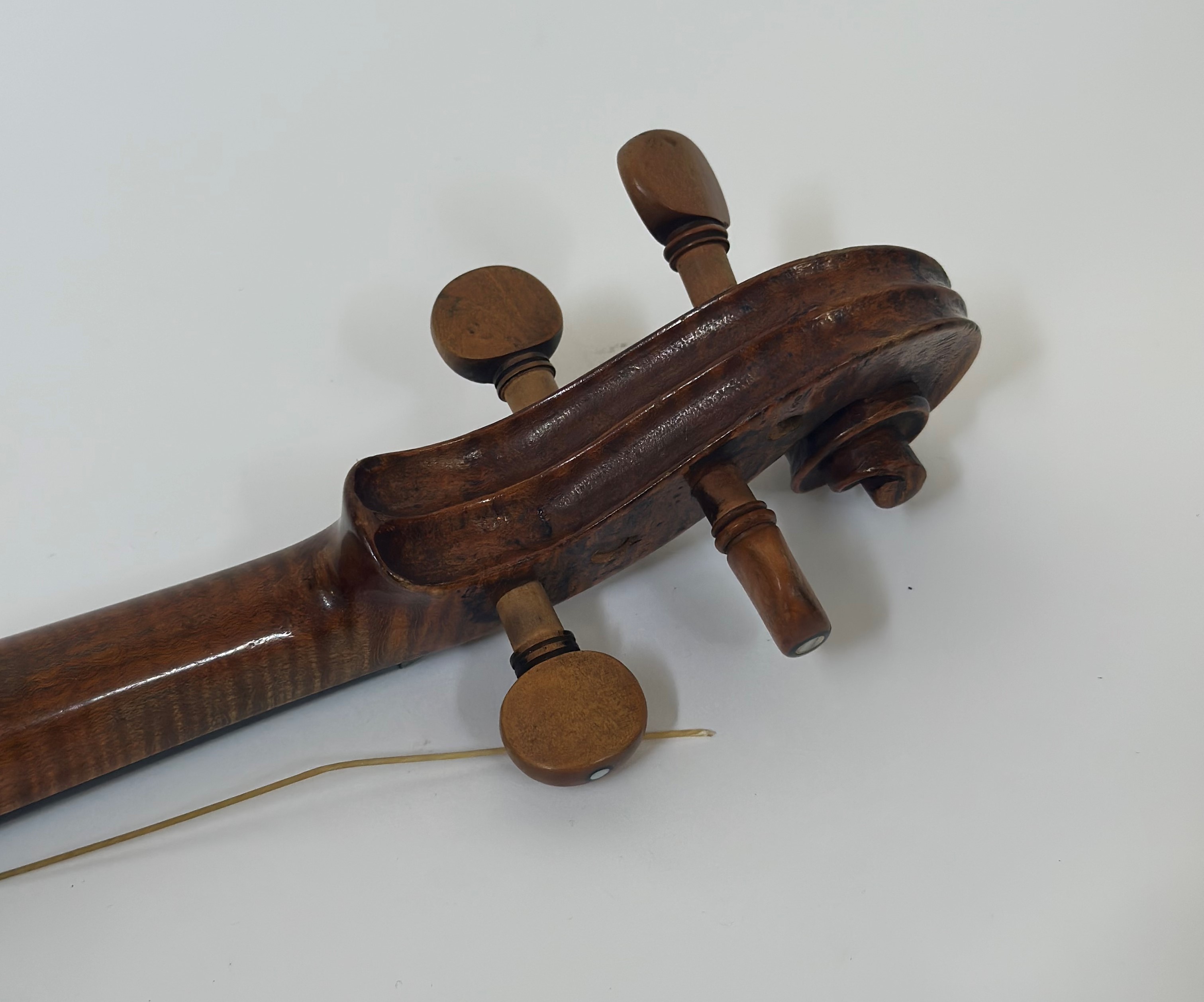 A 19th century violin, possibly Scottish, with two piece back, mother-of-pearl inlaid tailpiece, - Image 5 of 5