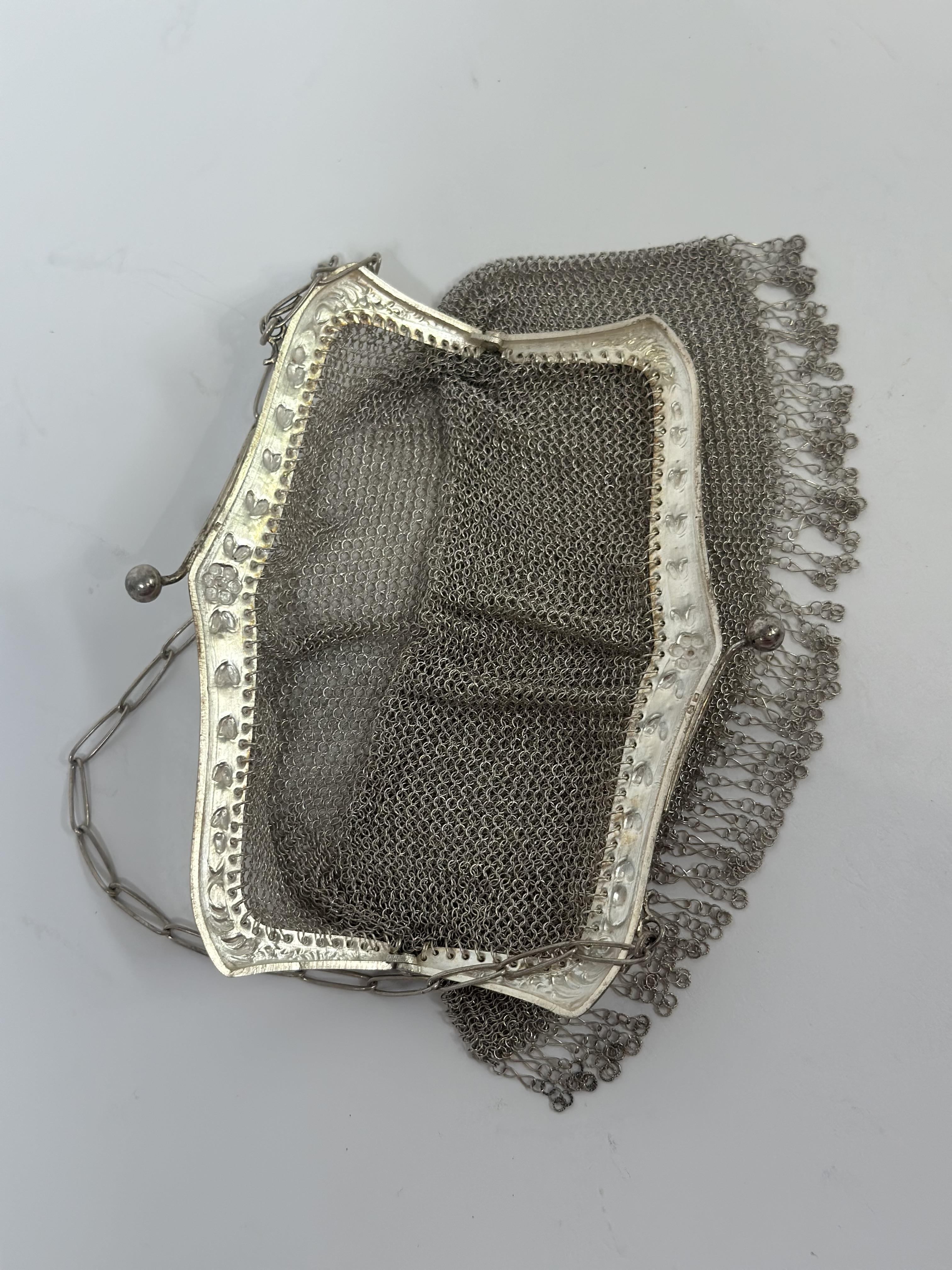 A Portuguese 833 standard silver mesh evening bag, second quarter of the 20th century, the pierced - Image 3 of 3