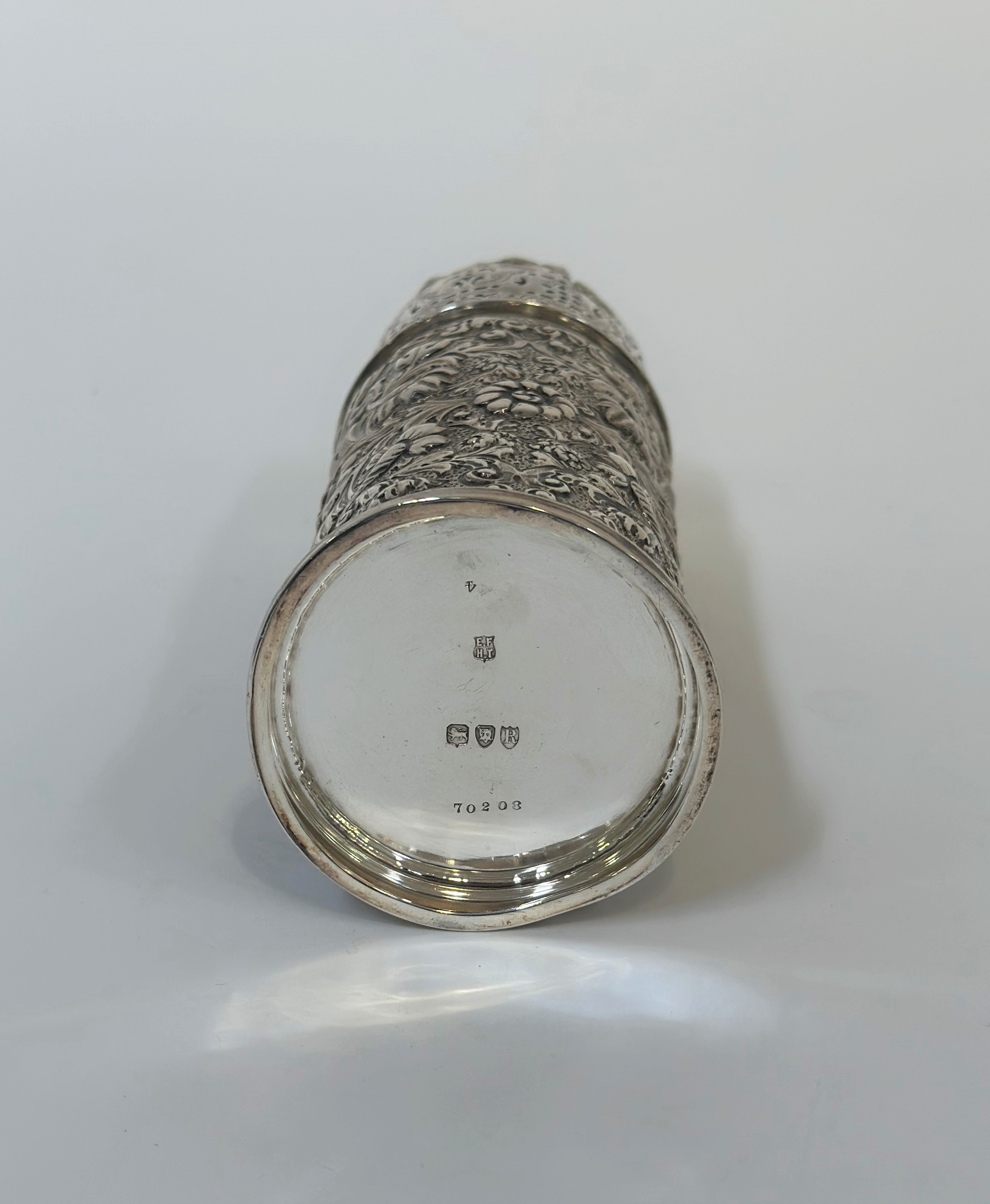 A late Victorian silver sugar caster, Horace Woodward & Co., London 1892, of cylindrical form, - Image 3 of 3