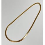 A 9ct gold flat chain link necklace complete with lobster claw (18cm) (9.48g)