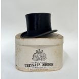 A boxed ladies' top hat by Tress & Co. of London for Sutherlands of Dundee (h- 15cm, l- 31cm, w-