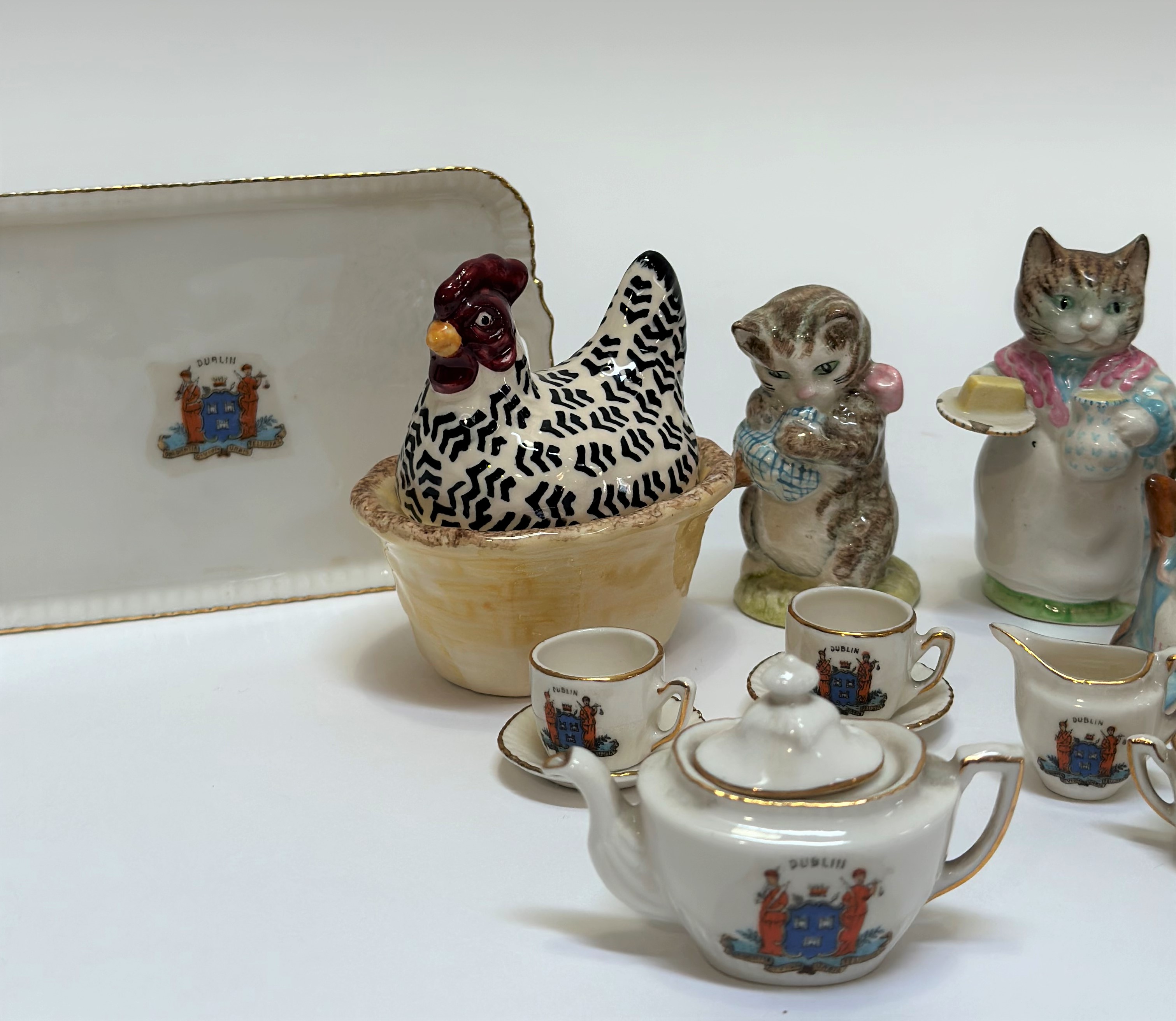 A mixed collection comprising a Emma Bridgewater small nesting hen egg cup of (h- 10cm w- 8.5cm), - Image 5 of 5