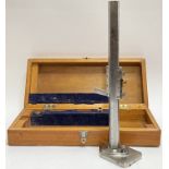 A boxed Chesterman Sheffield no.369 Vernier height gauge with accompanying accessories (h- 38cm)