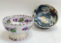 An early-mid nineteenth century transfer printed scalloped edge pearlware fruit bowl on stem