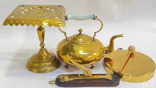 A mixed group of brassware comprising a kettle with opalescent glass handle (h- 22cm, w- 28.5cm),