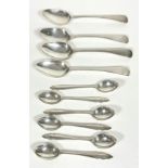 A set of six Sheffield silver coffee spoons of Onslow style design, (L x 9.5cm) and a set of four