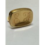 A Bent of Denmark 18ct gold single sleeve link with hinged butterfly fitting, the front panel with