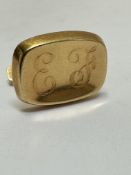 A Bent of Denmark 18ct gold single sleeve link with hinged butterfly fitting, the front panel with