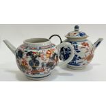 An 18thc Kangxi period Chinese Imari porcelain teapot with floral decoration and make-do handle (