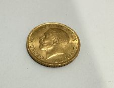 A George V gold sovereign 1913. 8.04g