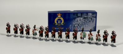 W. Britons Collectors Club, painted metal figures, Pakistan Army Pipes and Drums, Queen's Golden