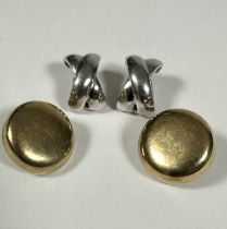 A pair of 9ct white gold kiss style X clip on earrings, (L x 1.5cm) 4g and a pair of Italian 9ct