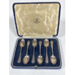 A set of six Mappin & Webb London silver Onslow style pattern tea spoons in original fitted