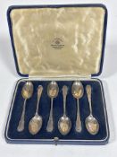 A set of six Mappin & Webb London silver Onslow style pattern tea spoons in original fitted
