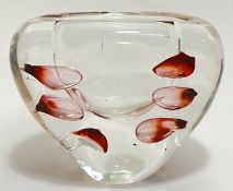 A substantial studio/art glass vase with pink/red bubble inclusions inside a clear glass body (h- 14