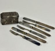 A late 19thc set of three pairs of Epns polished agate handled fruit knives and forks, (L x 21 cm)